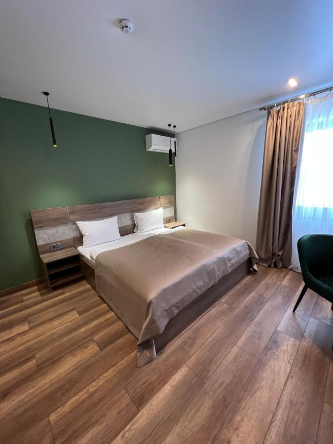 Loft Wood Hotel Mukacheve Exterior photo