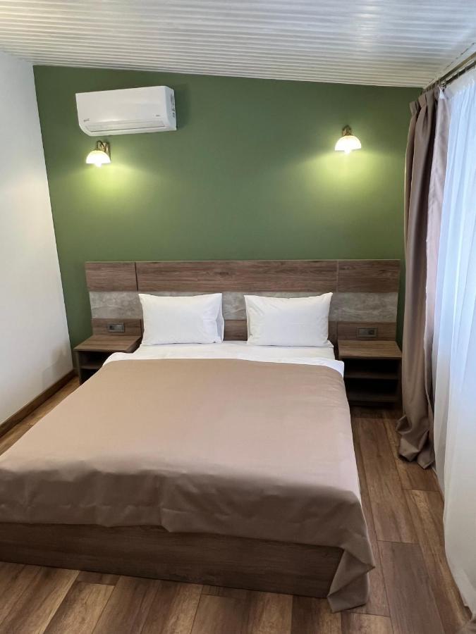 Loft Wood Hotel Mukacheve Exterior photo