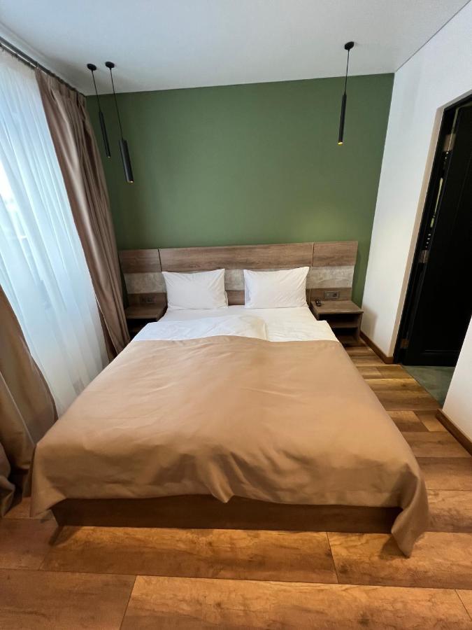 Loft Wood Hotel Mukacheve Exterior photo