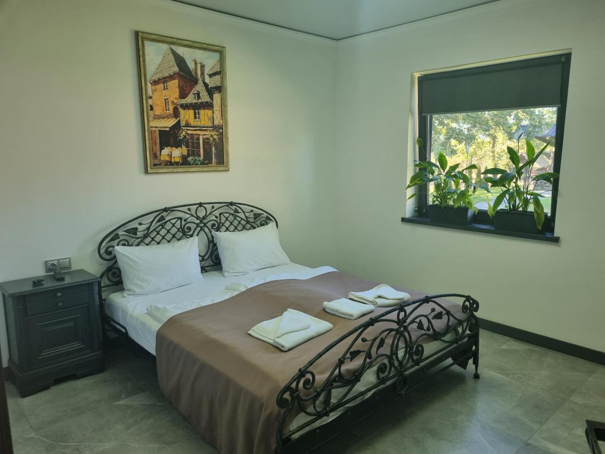 Loft Wood Hotel Mukacheve Exterior photo